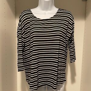 Red Haute striped handkerchief back top - M